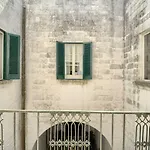 A Palazzo Gagliano del Capo