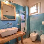 A Palazzo 3* גאליאנו דל קאפו